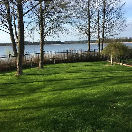 ヴィラ Mazurska Deluxe W Pasymiu Z Prywatnym Pomostem Na Jezioro Kalwa I Lodzia Na Wylacznosc Najwyzsze Premium W Osada Zamkowa *