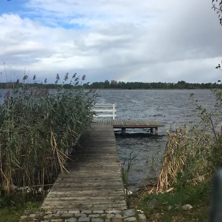 Mazurska Deluxe W Pasymiu Z Prywatnym Pomostem Na Jezioro Kalwa I Lodzia Na Wylacznosc Najwyzsze Premium W Osada Zamkowa パシム