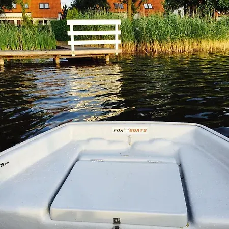 Mazurska Deluxe W Pasymiu Z Prywatnym Pomostem Na Jezioro Kalwa I Lodzia Na Wylacznosc Najwyzsze Premium W Osada Zamkowa パシム