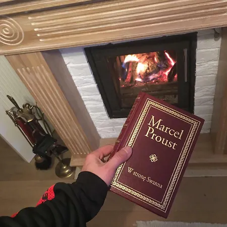 ヴィラ Mazurska Deluxe W Pasymiu Z Prywatnym Pomostem Na Jezioro Kalwa I Lodzia Na Wylacznosc Najwyzsze Premium W Osada Zamkowa パシム