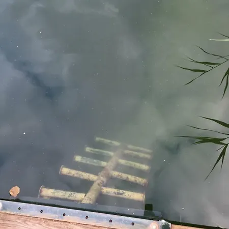 Mazurska Deluxe W Pasymiu Z Prywatnym Pomostem Na Jezioro Kalwa I Lodzia Na Wylacznosc Najwyzsze Premium W Osada Zamkowa ヴィラ