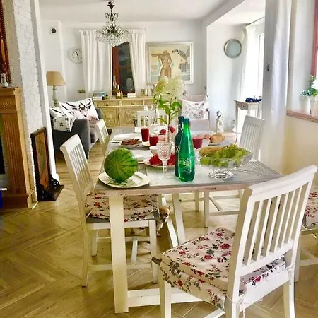 Mazurska Deluxe W Pasymiu Z Prywatnym Pomostem Na Jezioro Kalwa I Lodzia Na Wylacznosc Najwyzsze Premium W Osada Zamkowa ヴィラ パシム