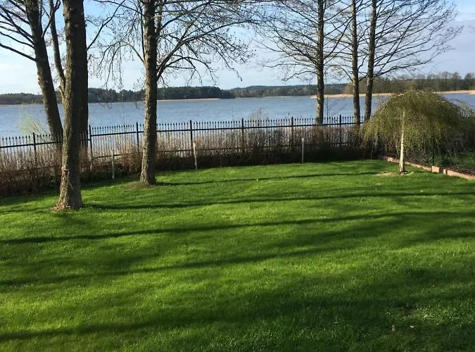 Villa Mazurska Deluxe: Lakeside Retreat With Private Pier On Kalwa *