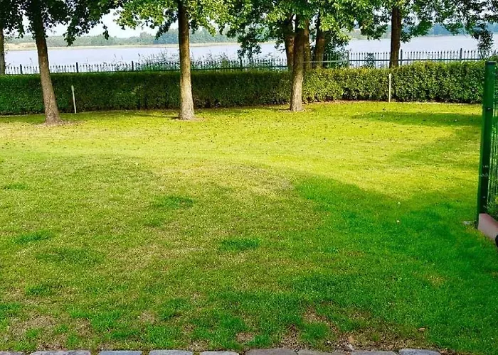 Mazurska Deluxe: Lakeside Retreat With Private Pier On Kalwa Villa Pasym