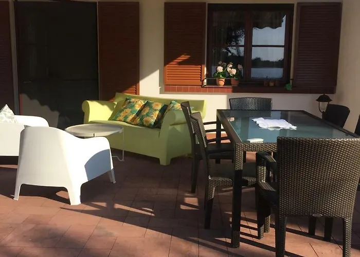 Mazurska Deluxe: Lakeside Retreat With Private Pier On Kalwa Pasym