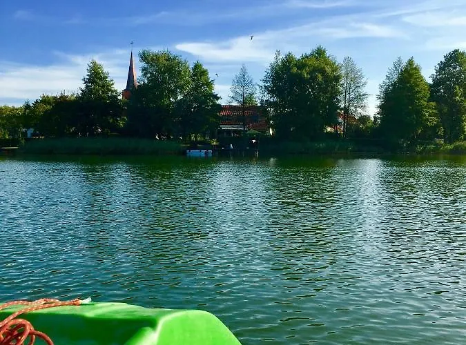 Villa Mazurska Deluxe: Lakeside Retreat With Private Pier On Kalwa *