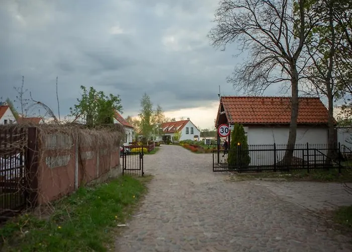 Mazurska Deluxe: Lakeside Retreat With Private Pier On Kalwa